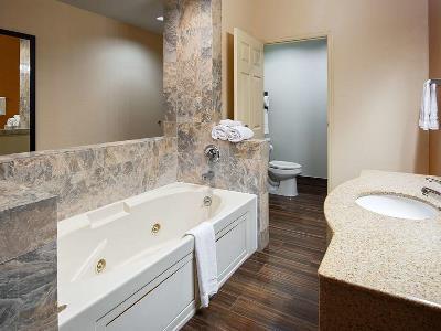Hotel Western Houma 3*